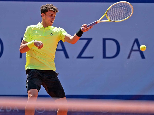 Juan Manuel Cerundolo Permalukan Petenis Unggulan Pertama Demi Semifinal Di Gstaad