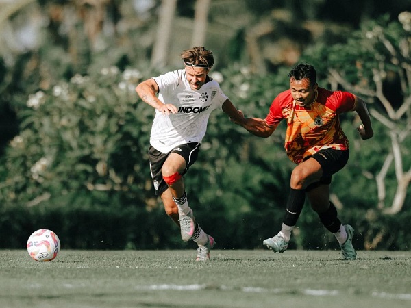 Winger Bali United, Thijmen Goppel