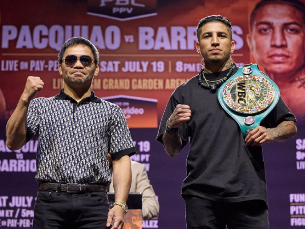 Manny Pacquiao (kiri) dan juara welter WBC Mario Barrios. (Foto: Fight TV)