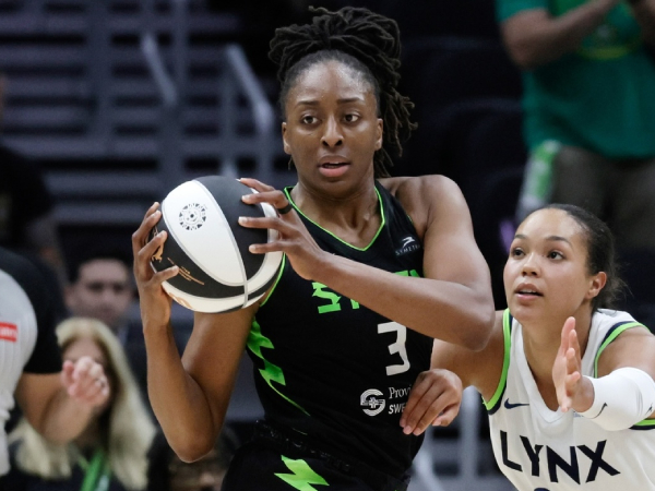 Presiden WNBPA, Nneka Ogwumike, sebelumnya mengekspresikan optimisme bahwa pertemuan tatap muka WNBA dan serikat pemain mungkin dapat meredakan ketegangan. (Foto: AP)