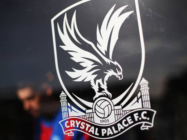 Crystal Palace Kena Sanksi UEFA, Anggota Parlemen London Protes