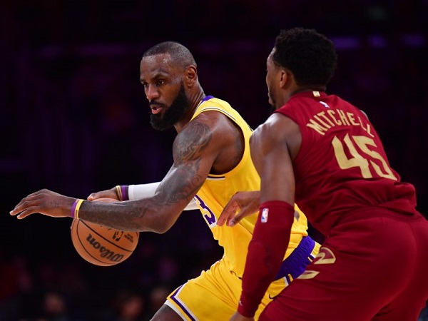 Donovan Mitchell tak suka dikomparasikan dengan LeBron James.