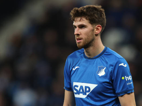 Perkuat Lini Tengah, Leeds United Capai Kesepakatan Transfer Anton Stach