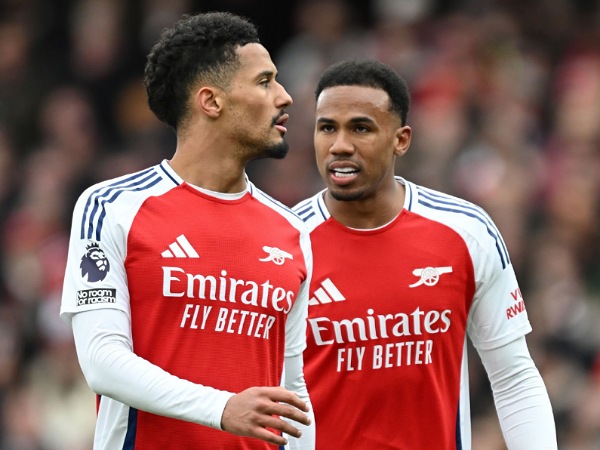 Duet bek tengah Arsenal, William Saliba dan Gabriel Magalhaes