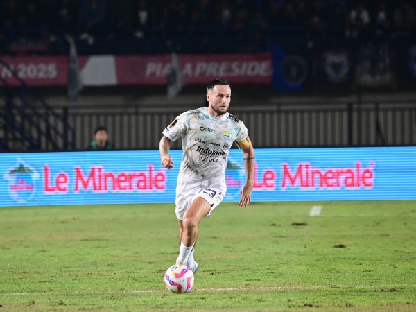 Kapten Persib, Marc Klok