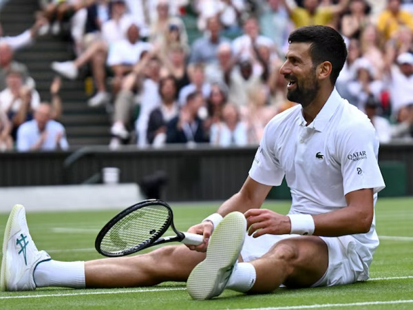 Novak Djokovic Rayakan 900 Pekan Di Peringkat 10 Besar