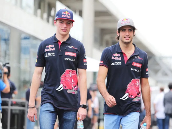 Carlos Sainz Merasa Tidak Alami Masa Sulit seperti Verstappen