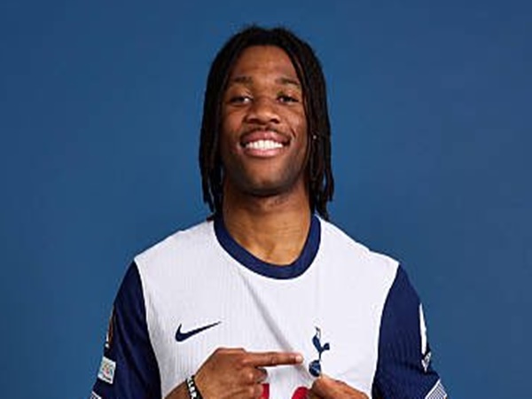 Defender Tottenham