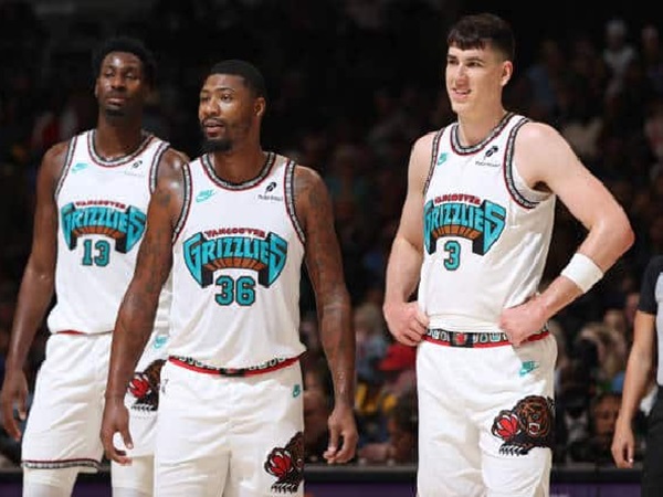 Jake LaRavia Senang Bermain Bersama Marcus Smart di Lakers