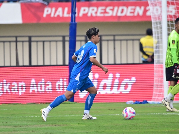 Pemain Persib, Alfeandra Dewangga