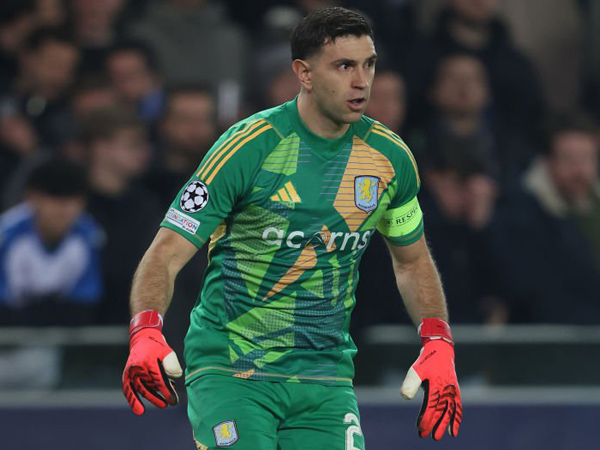 Emiliano Martinez.