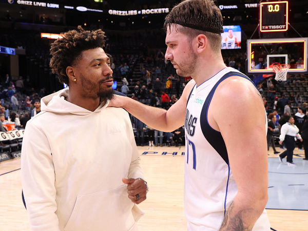 Marcus Smart sumringah bisa dirayu secara langsung oleh Luka Doncic.
