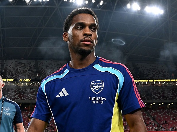 Jurrien Timber dan Gabriel Magalhaes absen di laga Arsenal melawan AC Milan