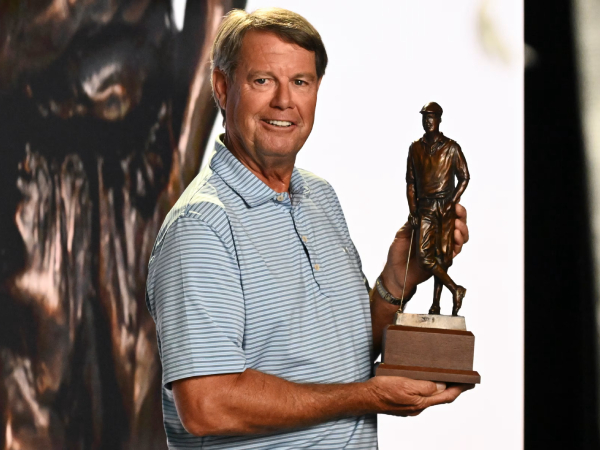 Paul Azinger bergabung dengan daftar penerima penghargaan yang prestisius, termasuk Jack Nicklaus, Arnold Palmer, Ben Crenshaw, Tom Watson. (Foto: Golf Digest)