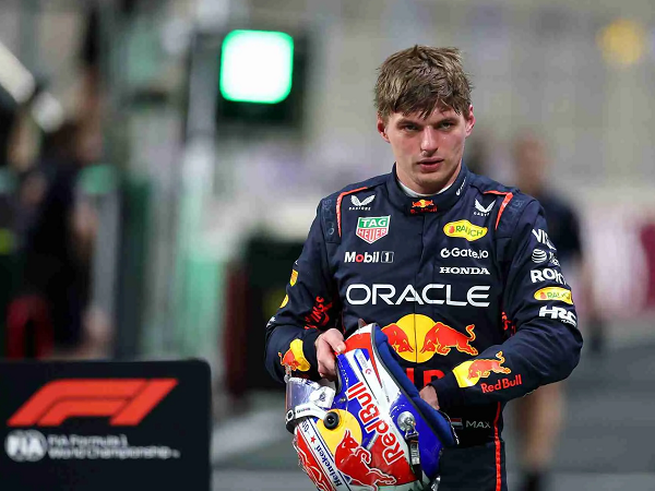 Max Verstappen diprediksi tidak akan pindah tim dalam waktu dekat.