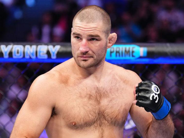 Hingga masalah ini diselesaikan, Sean Strickland tidak berhak bertanding atau bertindak sebagai pelatih sudut berlisensi di Nevada. (Foto: Fight TV)