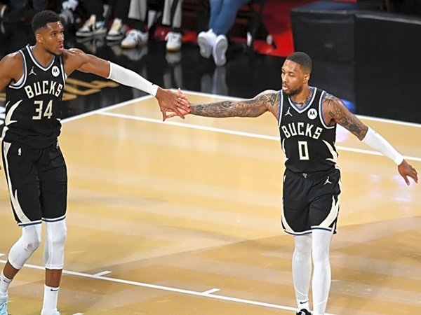 Damian Lillard Bahas Jadi Tandem Giannis Antetokounmpo