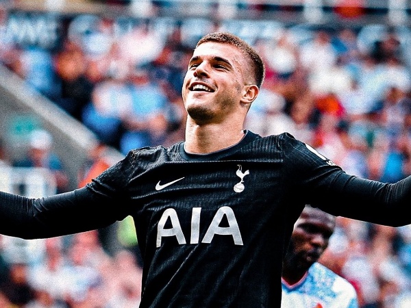 Defender Tottenham