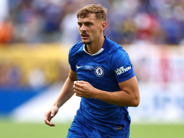 Fulham mengincar gelandang Chelsea, Kiernan Dewsbury-Hall