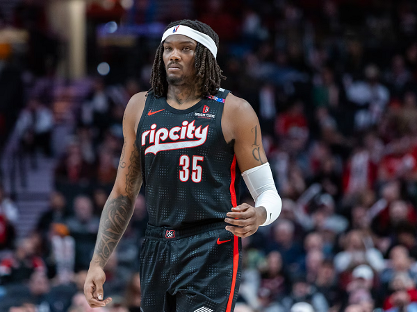 Los Angeles Lakers berpotensi datangkan Robert Williams III.