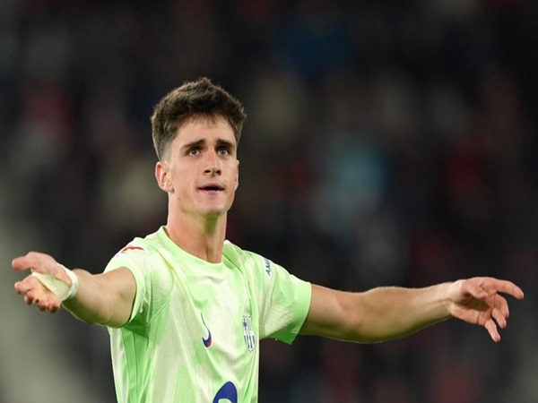 Pau Victor Kirim Pesan Perpisahan ke Fans Barcelona