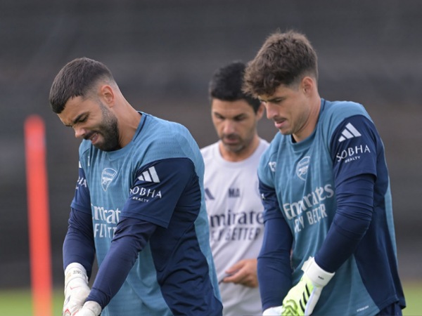 Dua kiper Arsenal, David Raya dan Kepa Arrizabalaga