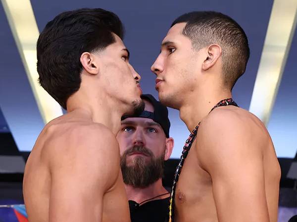 Xander Zayas (kiri) dan Jorge Garcia Perez. (Foto: Fight TV)