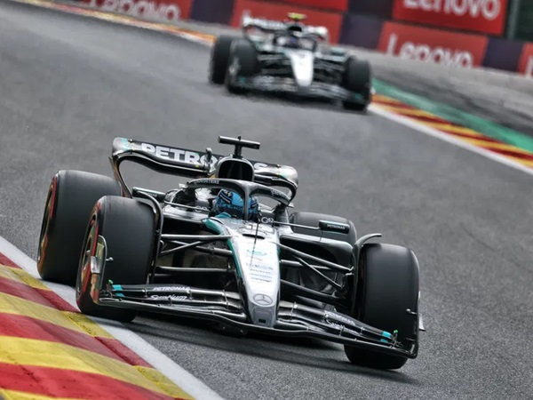 George Russell Nilai Mercedes Alami Kemunduran