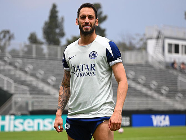 Hakan Calhanoglu