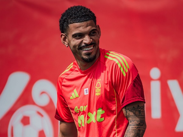 Morgan Gibbs-White mengakhiri spekulasi soal masa depannya
