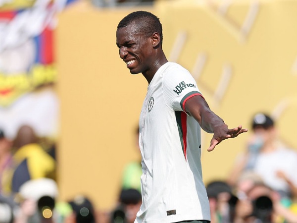 Newcastle United melirik striker Chelsea, Nicolas Jackson