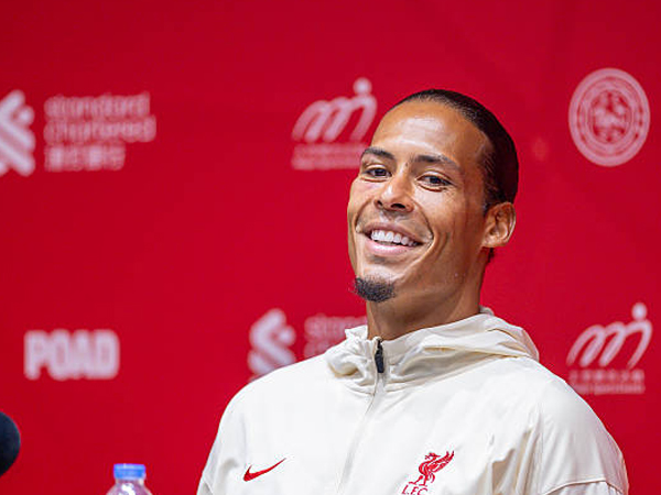 Virgil van Dijk Nikmati Pengalaman Budaya Baru Selama di Hong Kong