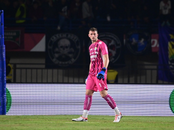 Kiper Persib, Adam Przybek