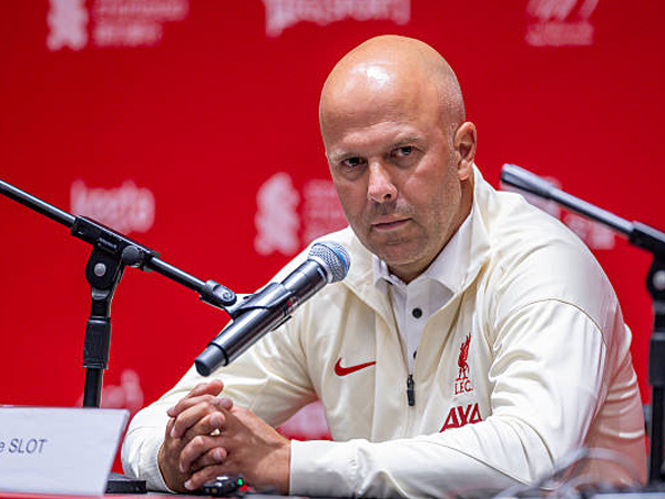 Arne Slot Ingin Liverpool Lebih dari Sekadar Pengulangan Musim Lalu