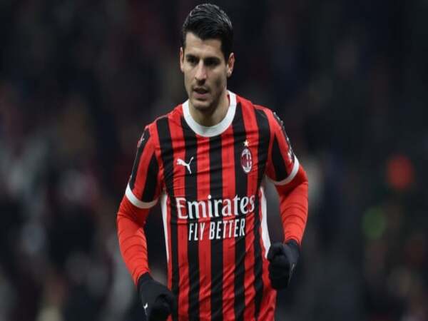 Presiden Como 1907 yakni Mirwan Siwarso, bicara soal faktor yang membuat klubnya belum bisa menuntaskan transfer Alvaro Morata dari AC Milan / via Getty Images