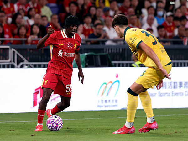 Laga Pramusim Jadi Ajang Adaptasi Jeremie Frimpong di Liverpool