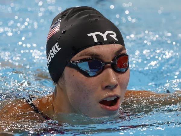 Peraih medali emas Olimpiade Torri Huske merupakan salah satu atlet renang AS yang terdampak. (Foto: AP)