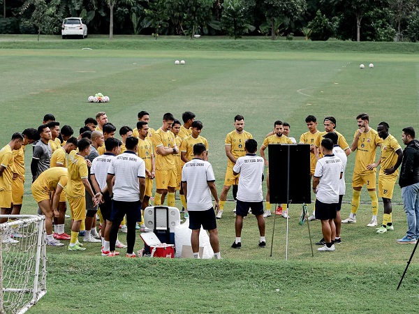 Persiapan skuat Madura United jelang musim baru Alfredo Vera