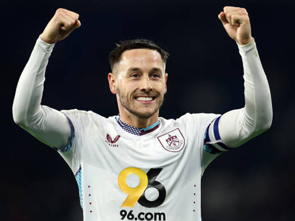 Cari Tantangan Baru, Josh Brownhill Akhiri Kebersamaan dengan Burnley