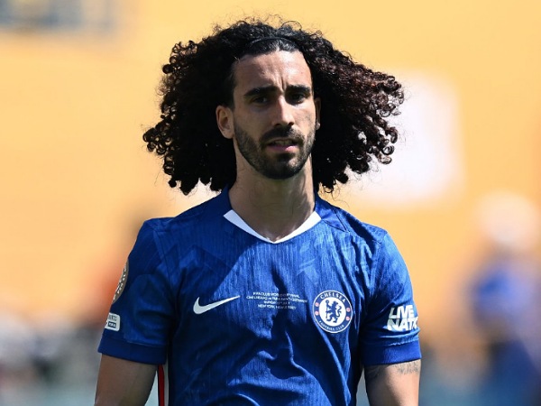 Al-Nassr berusaha mendatangkan bek Chelsea, Marc Cucurella