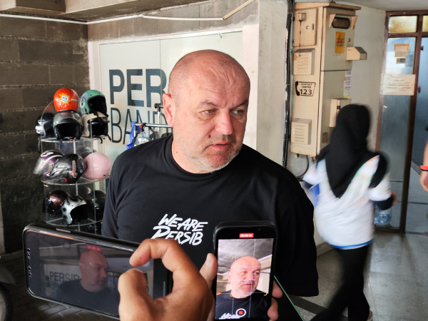 Pelatih Persib, Bojan Hodak