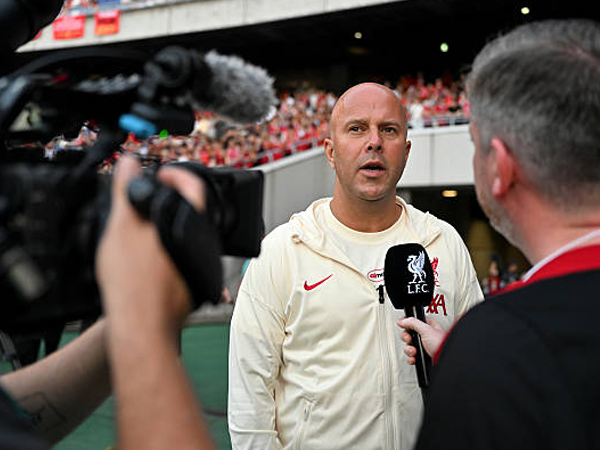 Arne Slot Soroti Kontribusi Pemain Muda Usai Laga Pramusim Liverpool