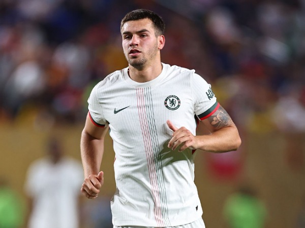 Marc Guiu masih tertinggal di antara para penyerang Chelsea
