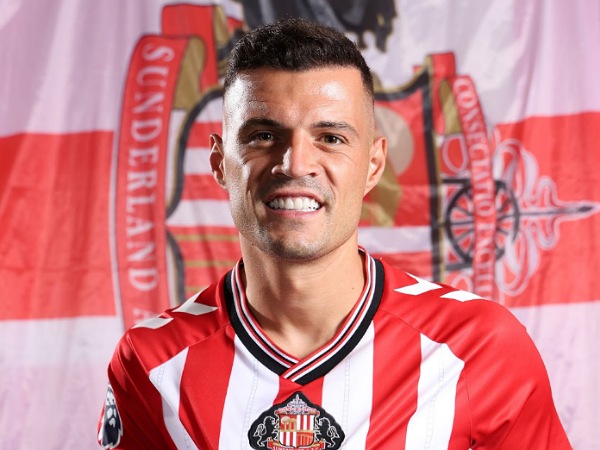 Granit Xhaka gabung klub promosi Premier League, Sunderland. (Foto: Ian Horrocks/Getty Images)