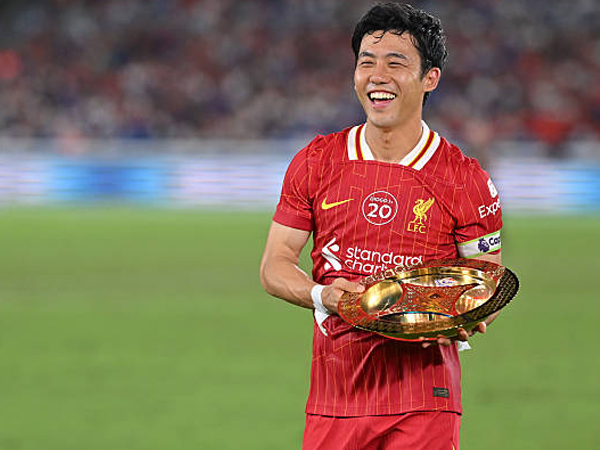Jadi Kapten Liverpool, Arne Slot Bicara Soal Momen Istimewa Wataru Endo