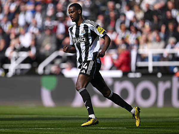 Ketika Benjamin Sesko Jadi Rebutan, Alexander Isak Mendekat ke Liverpool