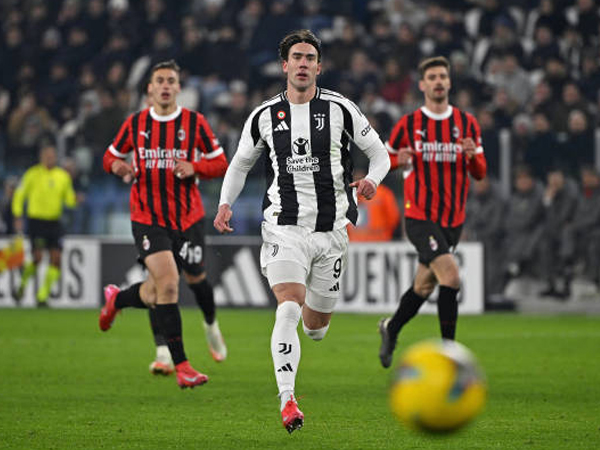 Dusan Vlahovic Ingin Pindah ke AC Milan, Juventus Siap Percepat Negosiasi