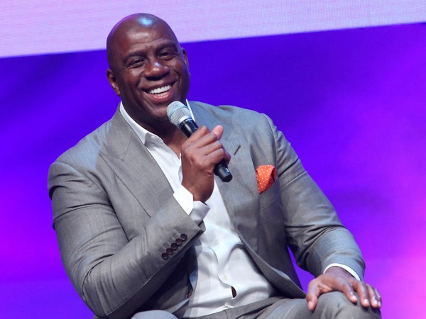Magic Johnson salut Luka Doncic mau kerja keras untuk rampingkan badannya.