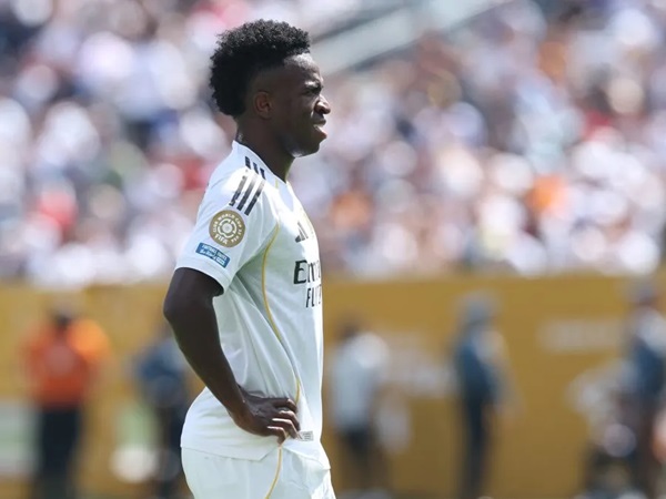 Vinicius Jr Tegaskan Komitmennya Bersama Real Madrid