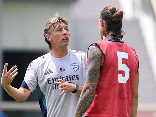 Assisten pelatih Mikel Arteta di Arsenal, Gabriel Heinze